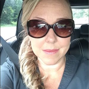 Meet your Posher, Diana